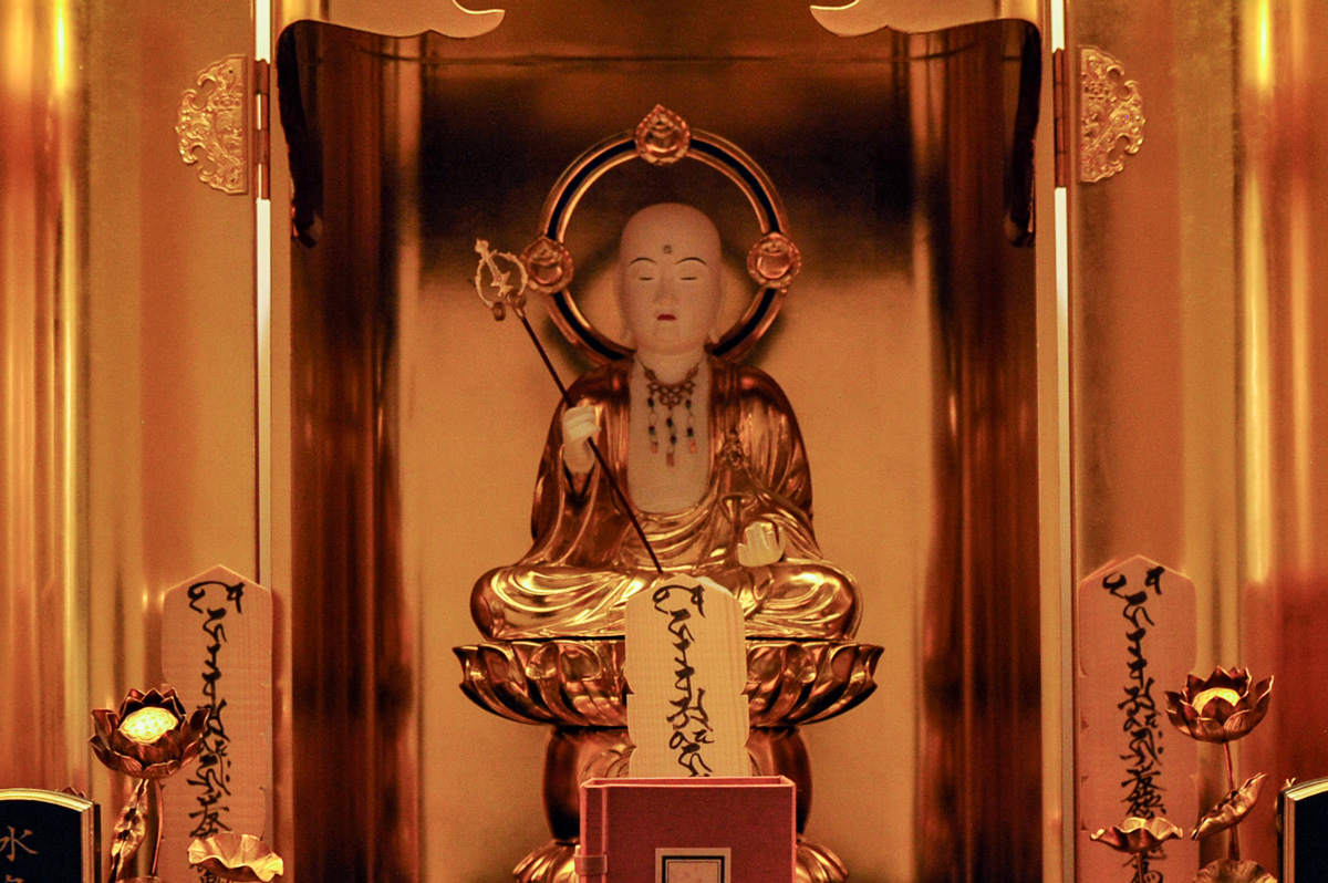 地蔵菩薩（位牌壇の本尊）